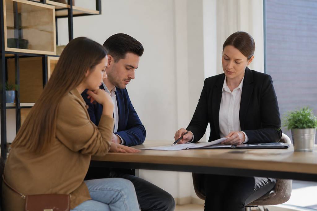 Contrat de gestion locative : fonctionnement, coûts et conseils pour bien choisir Contrat de gestion locative : fonctionnement, coûts et conseils pour bien choisir