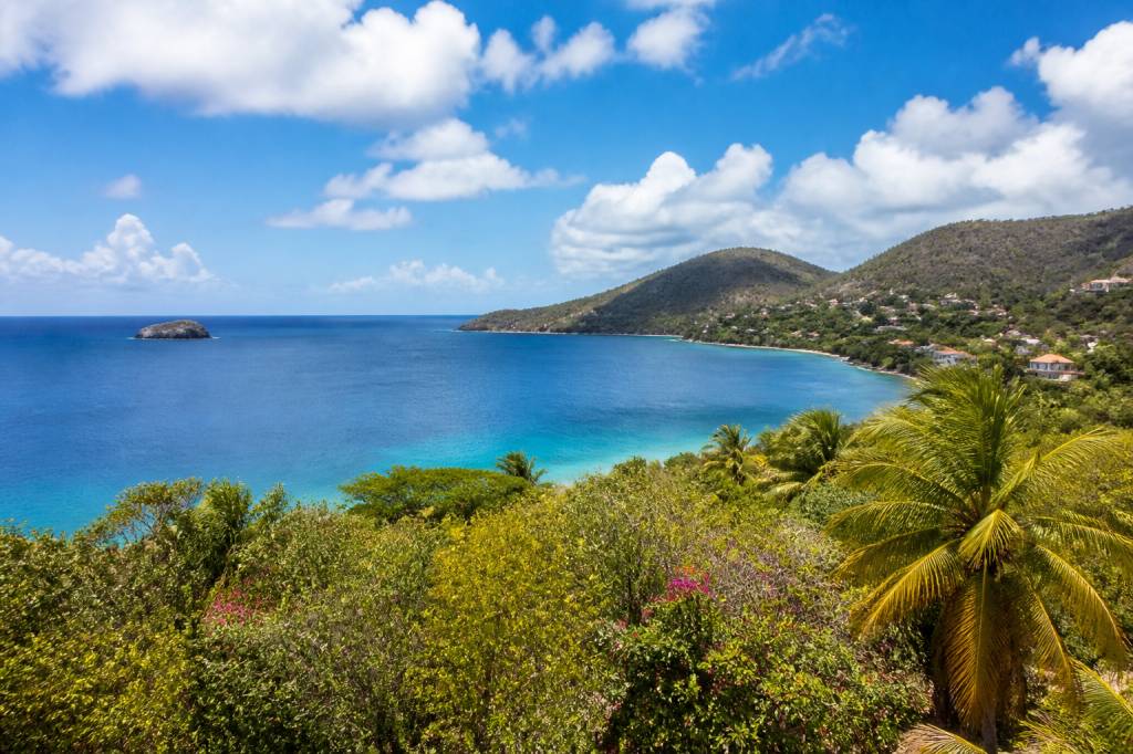 Investir en Martinique : guide complet pour réussir son projet immobilier Investir en Martinique : guide complet pour réussir son projet immobilier